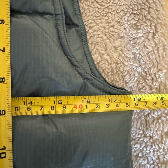 J. Crew Puffy Vest - Picture 9 of 9